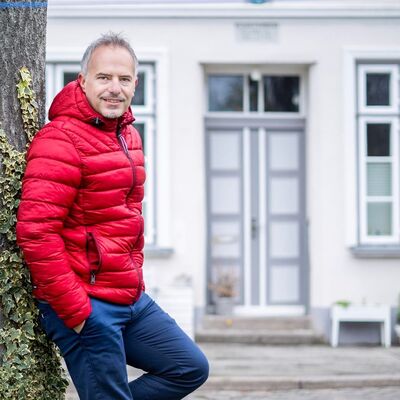  ,   Richard, 55 ,   ,   
