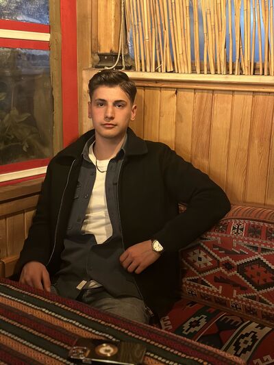  ,   Hakan, 20 ,   ,   