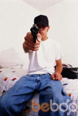  ,   Tod, 52 ,  