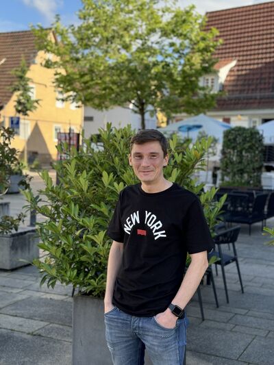  Stuttgart,   , 29 ,   ,   , c , 