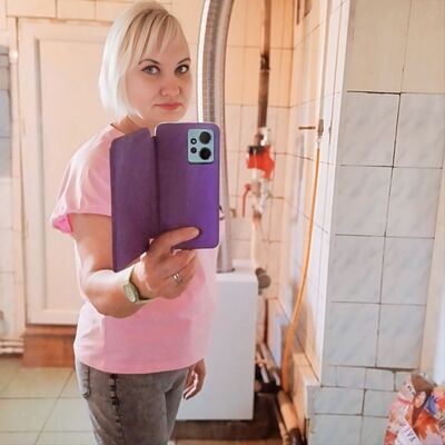  ,   Svetlana, 53 ,     