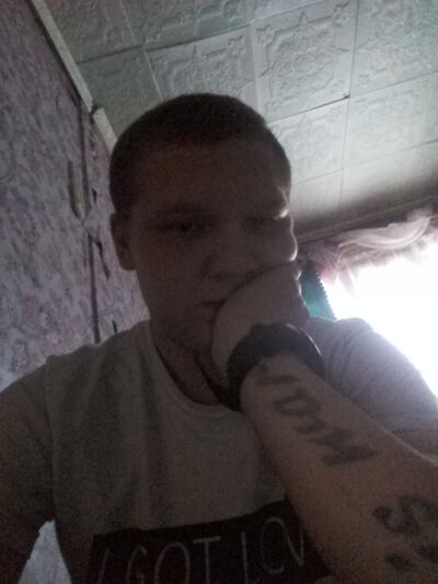 ,   Andy, 27 ,   
