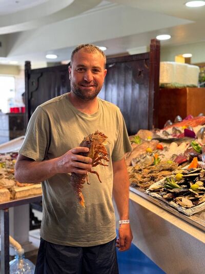  ,   Vazgen, 36 ,   ,   