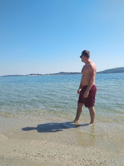  ,   Vasil, 35 ,   ,   , c , 