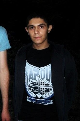  11370357  Denis, 29 ,    