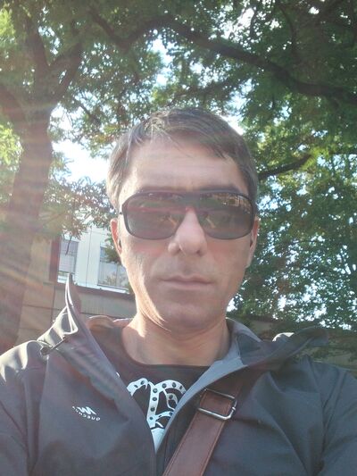  ,   Davit, 43 ,   ,   