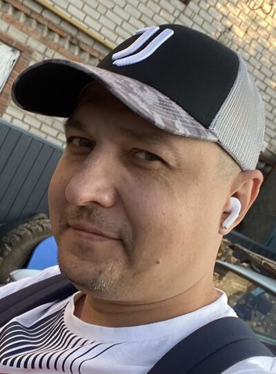  ,   Anton, 40 ,   ,   , c 