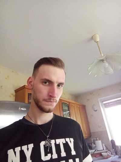  ,   Reinis, 27 ,   , 