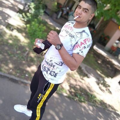 ,   Sasha, 28 ,   ,   , 