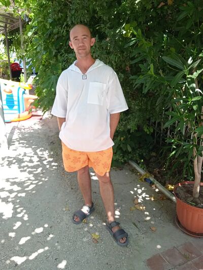  ,   Viktor, 37 ,   ,   , c , 