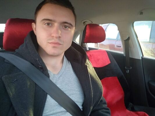  ,   Artyom, 28 ,   
