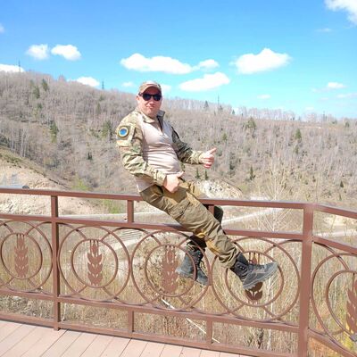 ,   Petr, 37 ,   ,   , c 