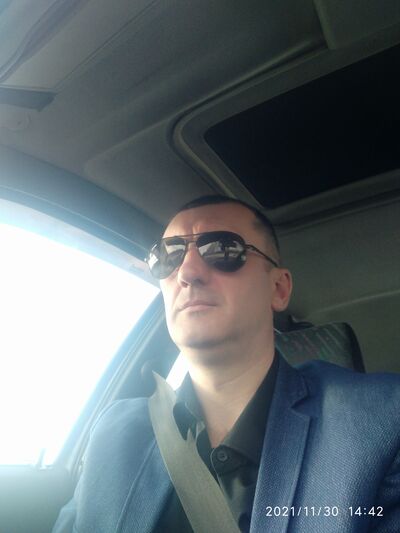  ,   Maksim, 41 ,   ,   