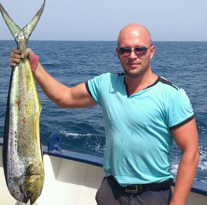  ,   Yevhen, 44 ,   ,   , c 