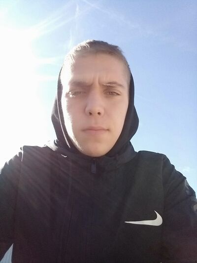  ,   Denis, 19 ,   ,   