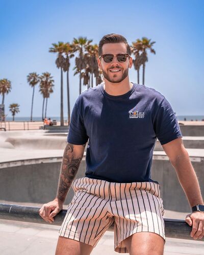  Abbots Langley,   Moris, 42 ,   ,   , c , 