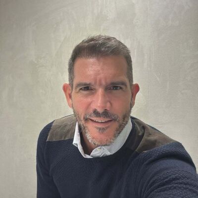  ,   Bryan vlad, 47 ,     , c 