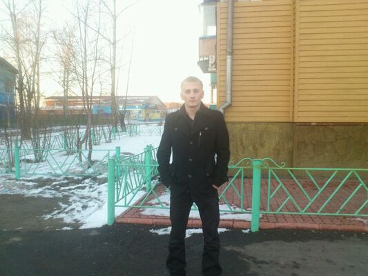  ,   Nikolai, 32 ,   