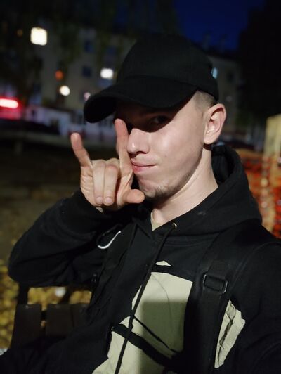   ,   Ivan, 25 ,   c , 