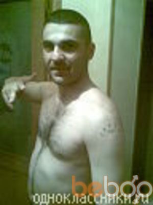  1565917  Artur, 47 ,    