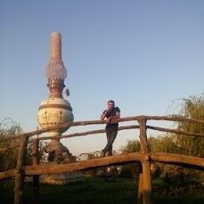  ,   Perviz, 43 ,   c 