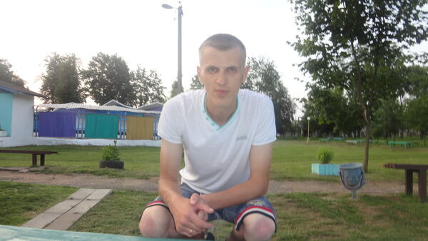  ,   Aleks, 33 ,   