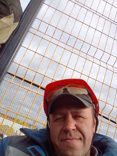  ,   Evgeny, 37 ,   c 