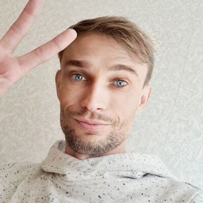  Fratton,   , 32 ,   ,   