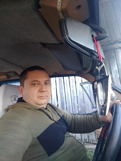  ,   Ivan, 48 ,   ,   