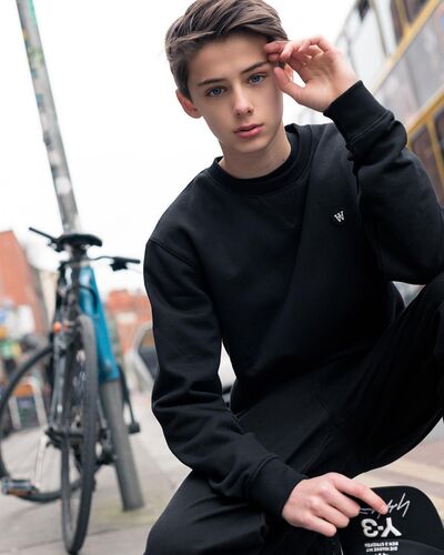  ,   , 24 ,   ,   