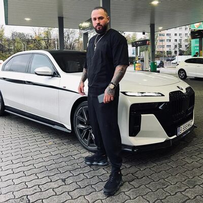  ,   Adam, 30 ,   ,   , c , 