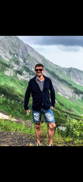  ,   Vlad, 33 ,   