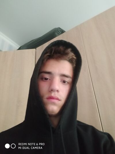  ,   Alex, 25 ,   ,   