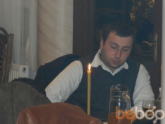  ,   Gio, 42 ,   