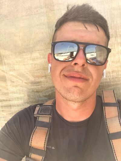  ,   Artem, 30 ,   ,   