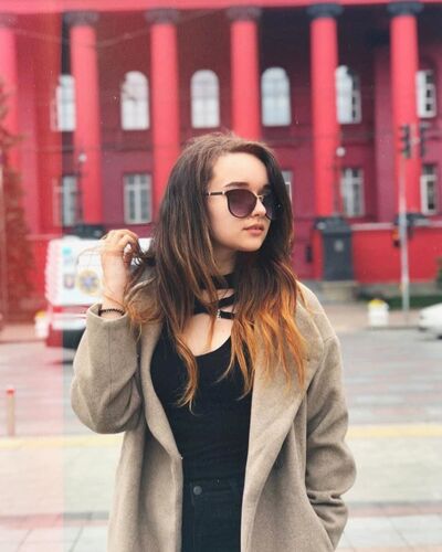  ,   Milana, 23 ,   ,   