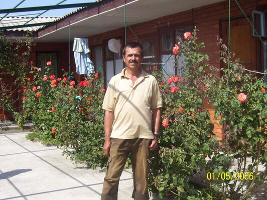  ,   Vlad, 63 ,  