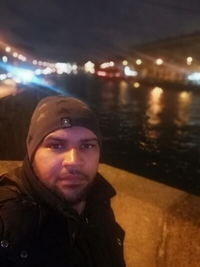  -,   Malik, 37 ,   ,   