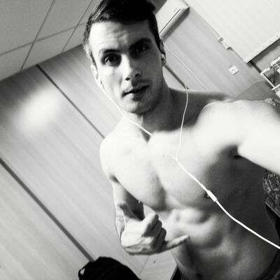  ,   Artur, 37 ,   ,   