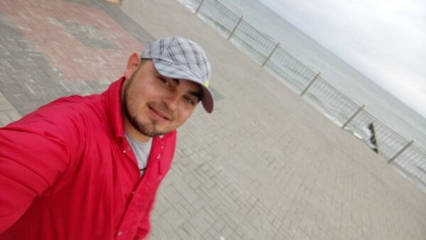  ,   Valera, 35 ,   
