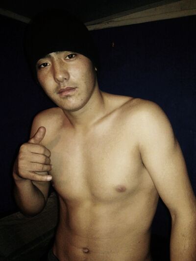  ,   Mark, 32 ,   