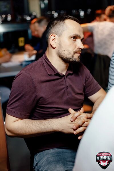  ,   Den, 36 ,   ,   