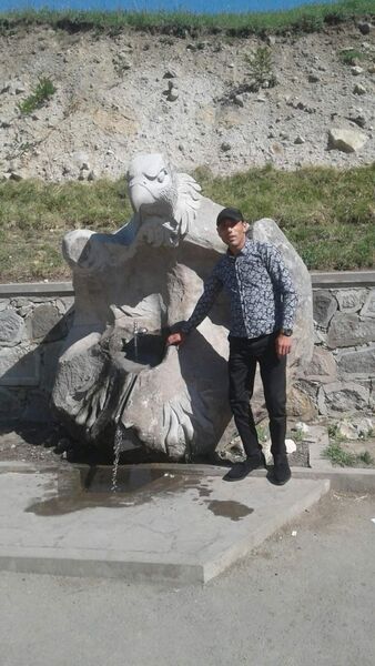  ,   Armen, 36 ,   ,   