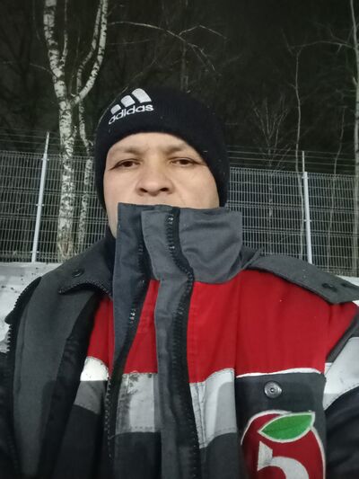  ,   Sherxon, 44 ,   c 