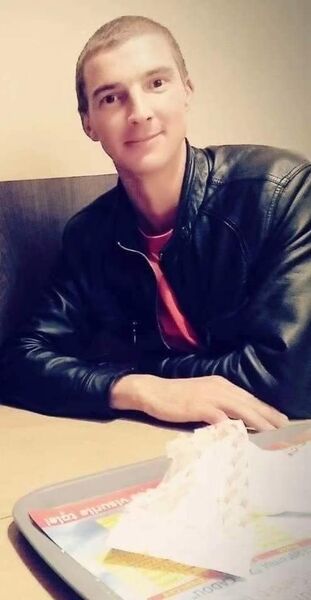  ,   Ion, 32 ,   ,   