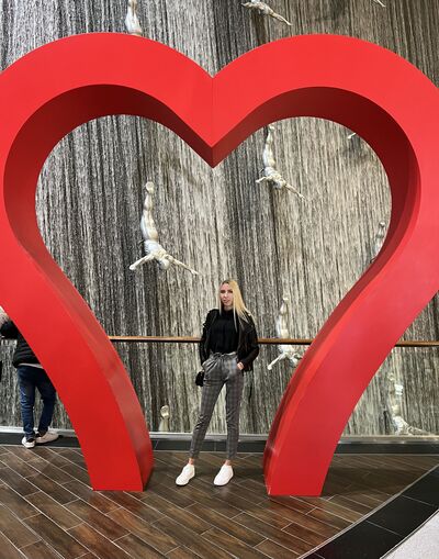  ,   Yana, 27 ,   ,   , c , 