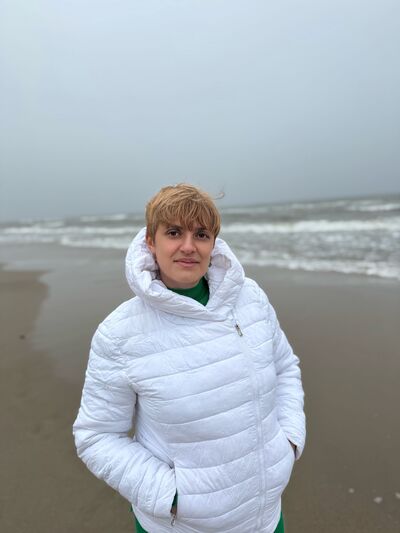  --,   , 46 ,   c 
