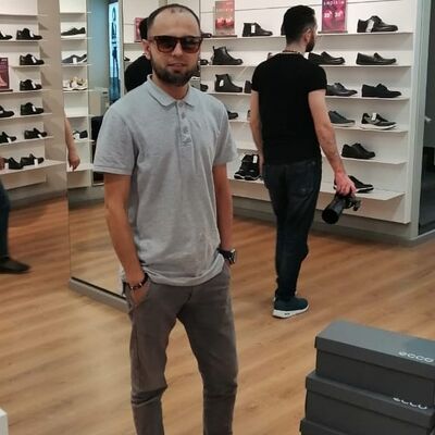  ,   Ramin, 39 ,   ,   , c 