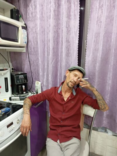  ,   Alecsandr, 51 ,   ,   