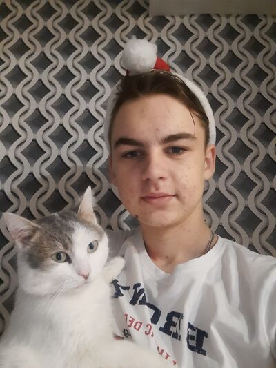  ,   Ilya, 21 ,   ,   